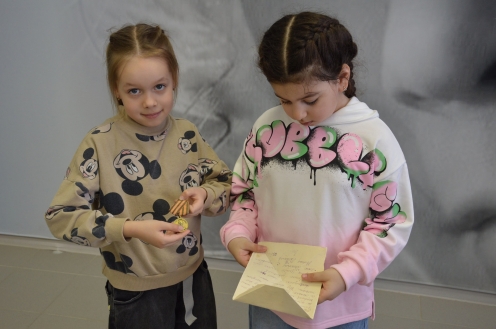 Гости школьного музея Боевой славы им. Б. С. Полякова